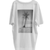 Camiseta unisex blanca "Desert Palm" de Oceanna Clothing con dibujo de palmera y logotipo de la marca.