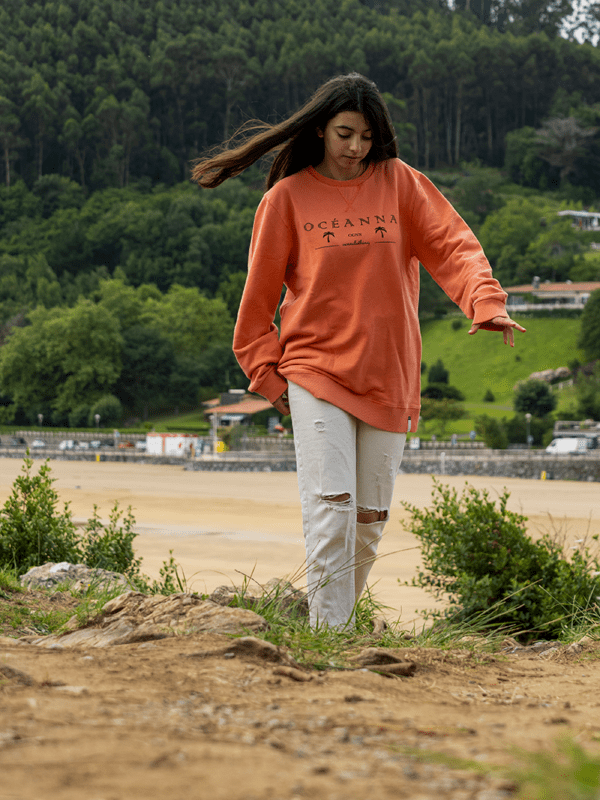 Sudadera unisex duradera, algodón orgánico, logo Oceanna, palmeras orange, alta calidad